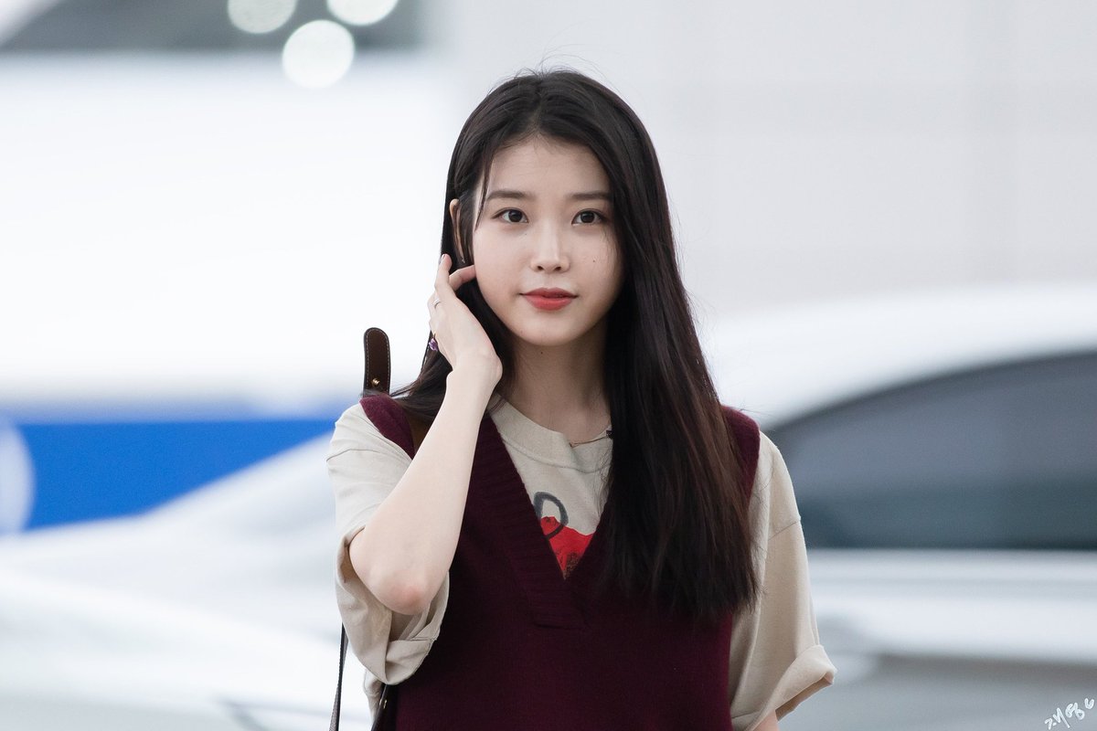 IU tweet media