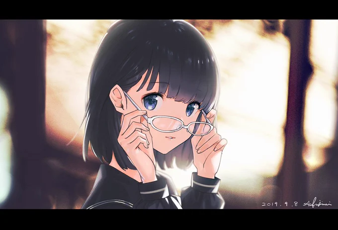 メガネの女の子 