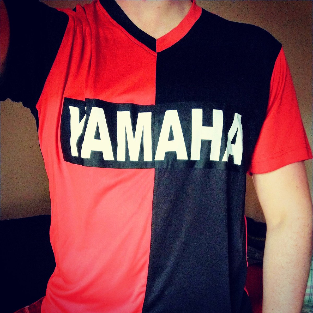 theterracestore's tweet photo. Not many Newells replica shirts left. Shipping next day so be quick at https://t.co/cVzPdFQ7Az 🔥 #lufc #bielsa #newellsoldboys #canob https://t.co/xmUMwYJMOU