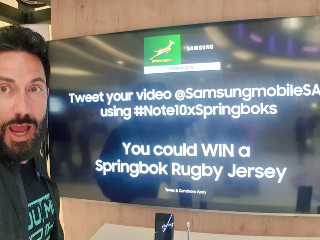 MartinBester's tweet photo. WIN a Springbok jersey @SamsungMobileSA !! #Note10xSpringboks #Note10Studio @SandtonCity ππ https://t.co/jexQqJL8sK