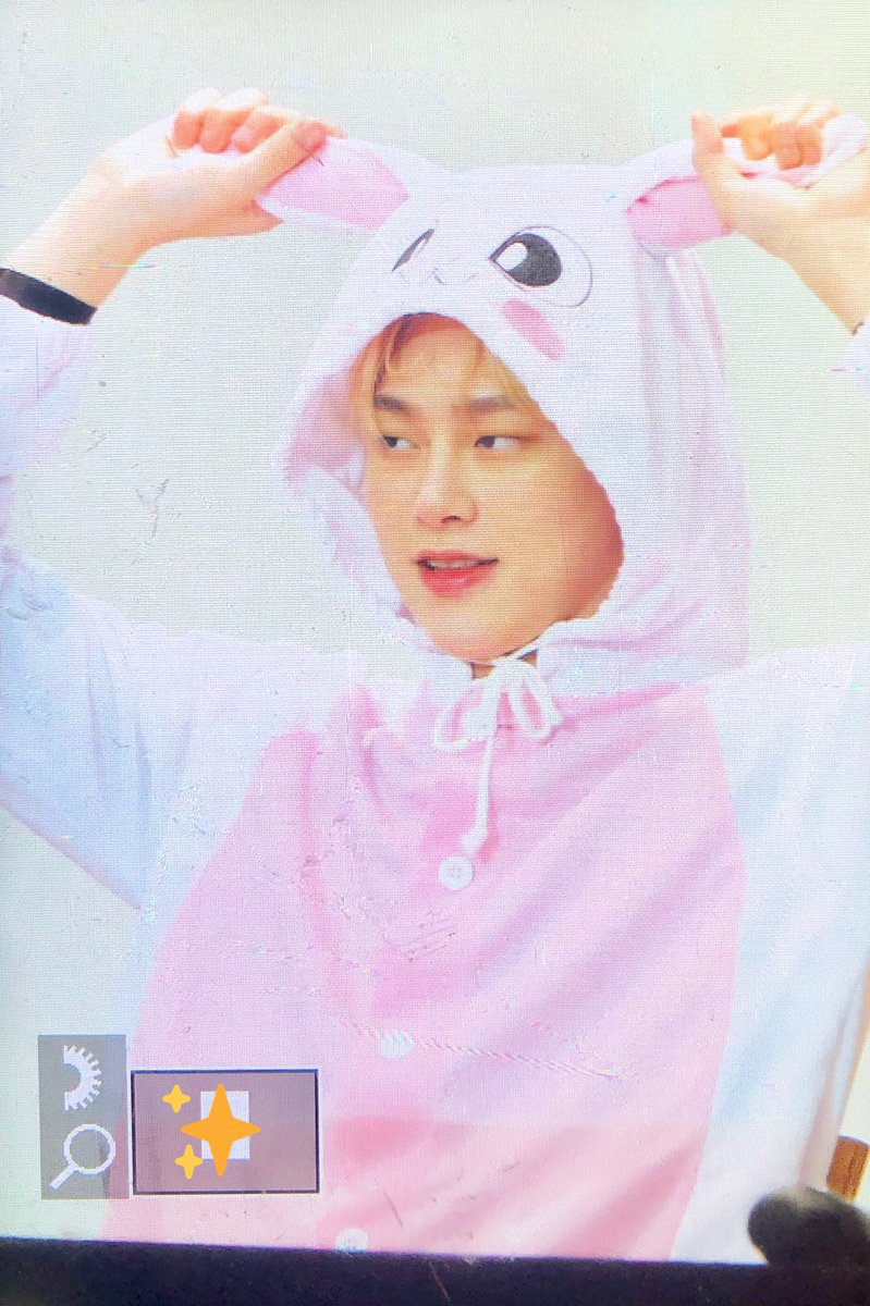 SHINEINBLACK_'s tweet photo. 190908 미안하게 너무 귀여워ㅋㅋㅋㅋㅋ
#권현빈 #비니 #VIINI https://t.co/RRBx5krcqi
