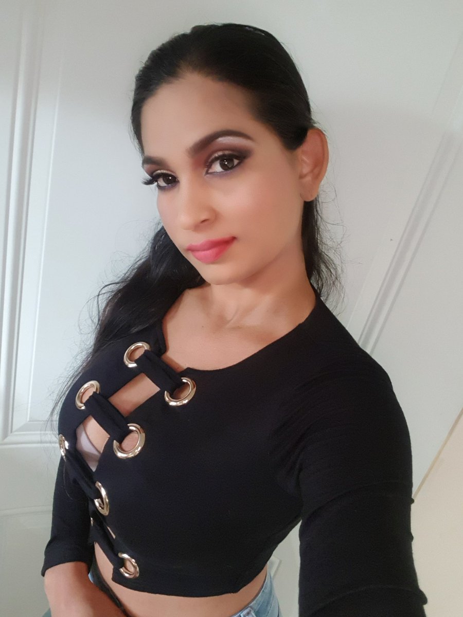 SamarooLeanna's tweet photo. Smile🙂 more than you cry, give more than you take and love❤ more than you hate. Do what makes your soul shine🌟
Blessed Sunday everyone 😇
#SundayMotivation #Smile
#JOY #Smile #love #believe #confidence https://t.co/k4vp8nwQ0C
