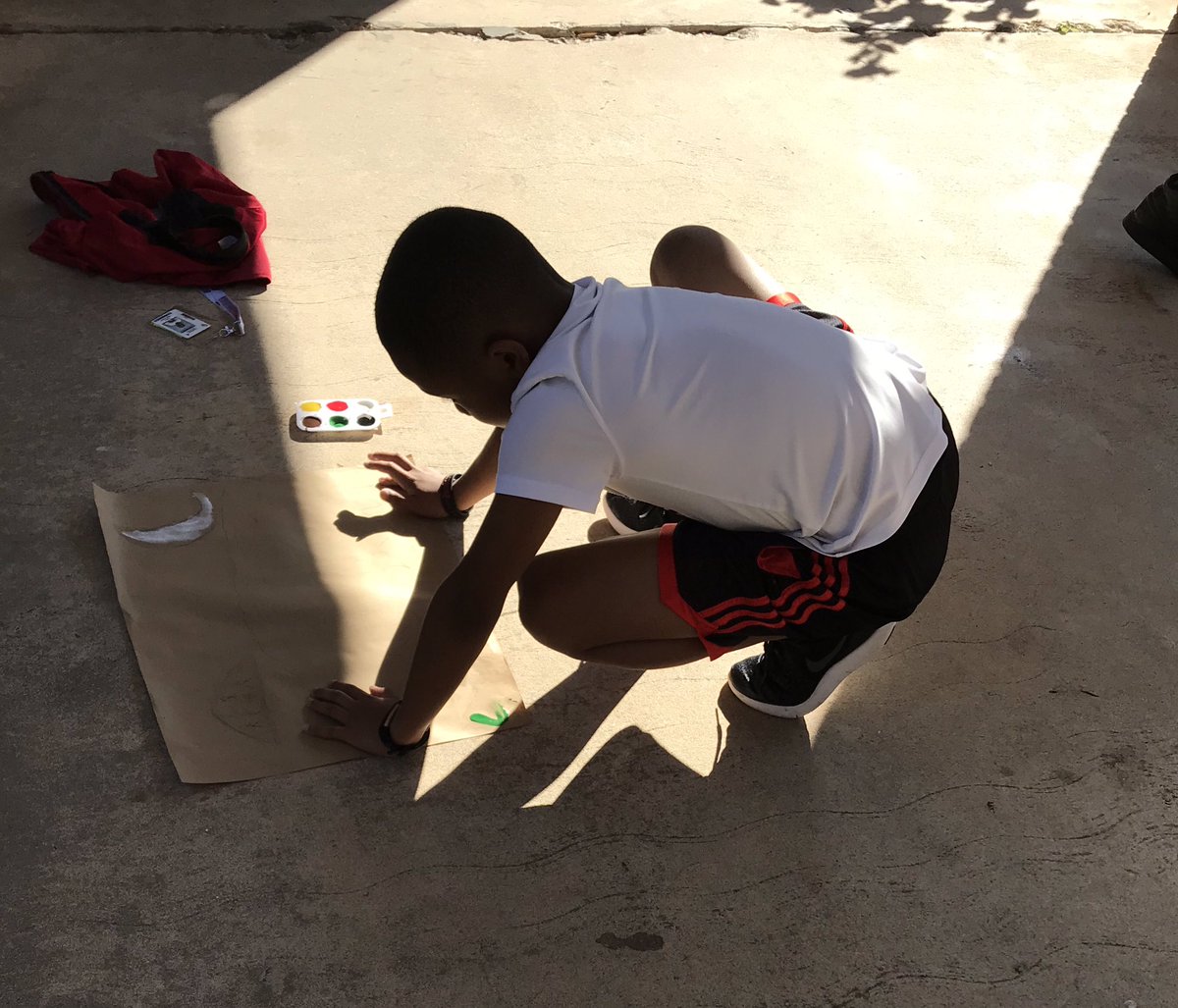 MrsRimbo's tweet photo. Students think like Paleolithic people as they create cave paintings!#CRISTeam1 #Pridein5 https://t.co/9dc080EBDN