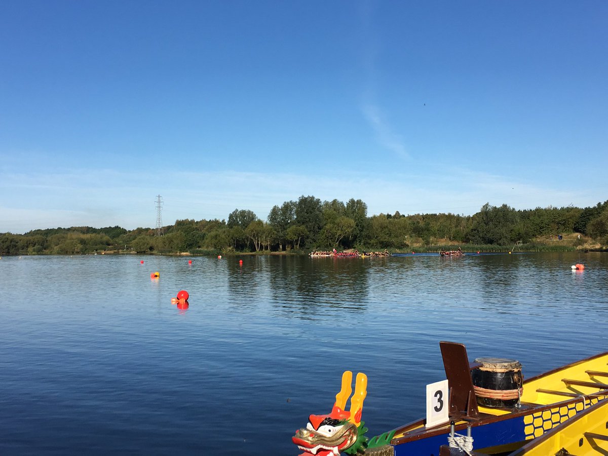 RagingDragons's tweet photo. Despite some technical difficulties setting up shop this morning 🤦🏽‍♀️ what a fabulous day for the last @BDAInfo race of the season in #Wath. #DragonBoating #PaddlingNotRowing https://t.co/MkCHB8FdX8