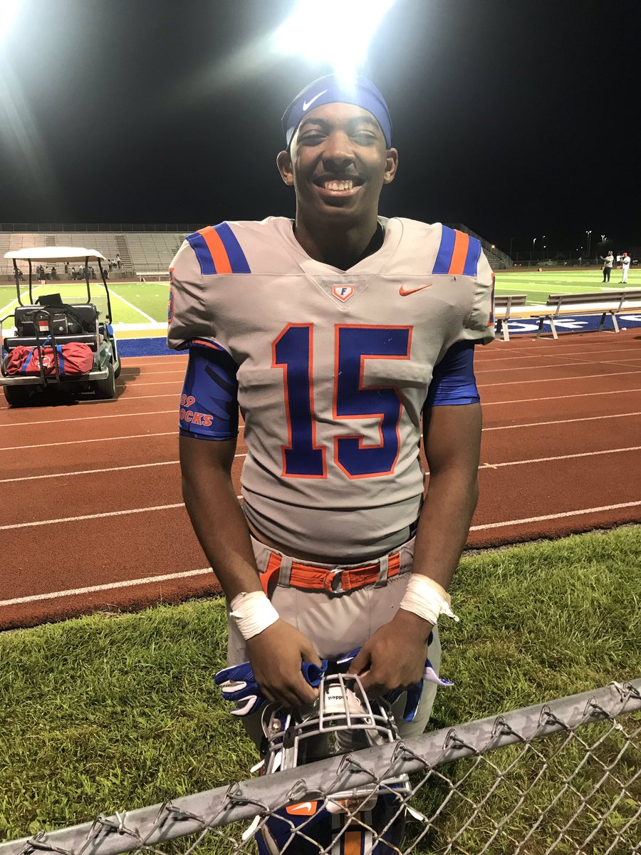 Rosalin14769117's tweet photo. Way to go ESL Flyers!! 🧡💙 32-0.
#Football_ESLFlyers #ESLFlyers #15Mom #Wrdothis https://t.co/yplAUFXtfB