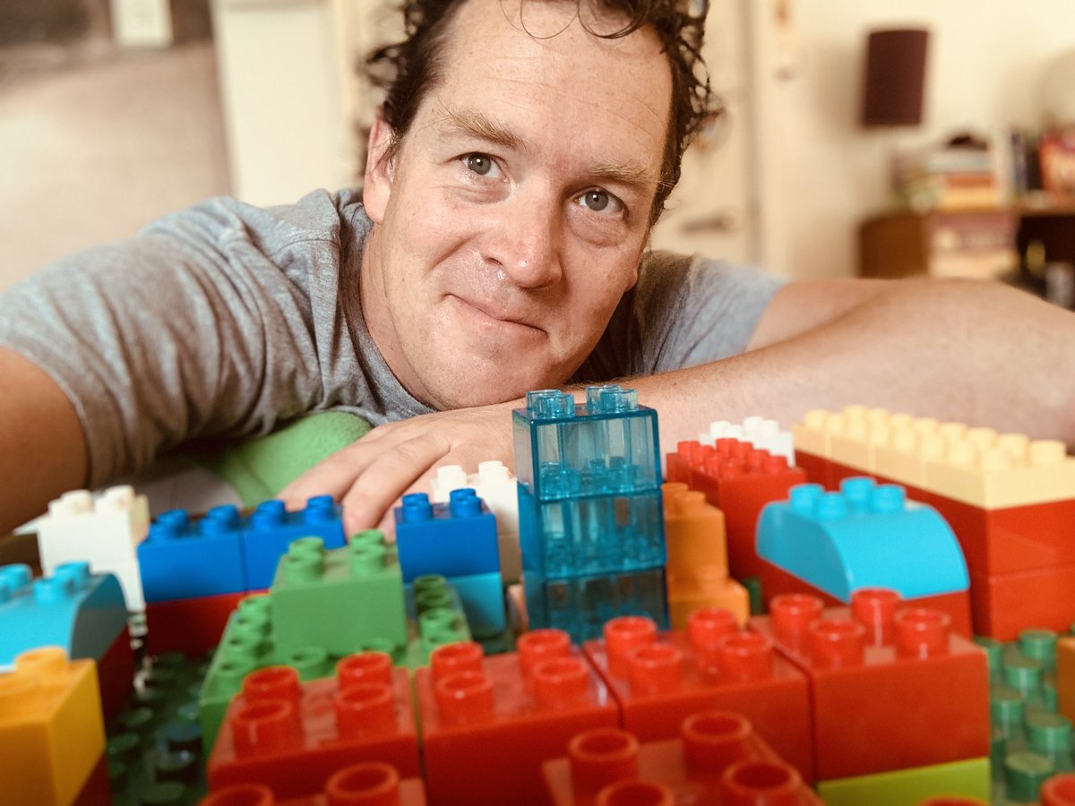 MichielvanEunen's tweet image. 8 days to @GamiCon_us! #gamicon2k19 #gamification Time to start organising some goodies. @PSheartbeat