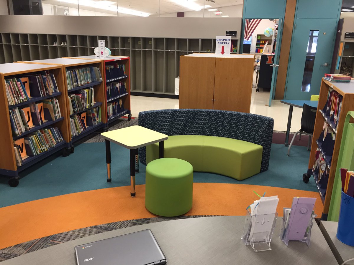 ckellam's tweet image. Kids are loving the new library layout and cozy reading nooks. #lincolnlearns41