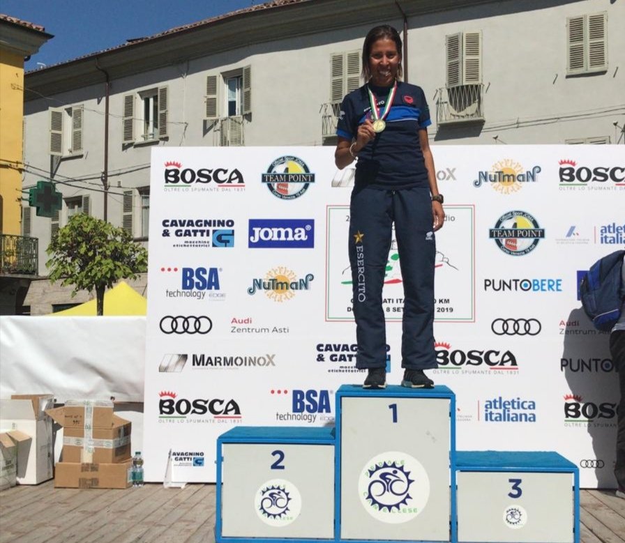 Esercito's tweet photo. #Canelli (AT) ai Campionati Italiani di corsa su strada, grande prova e titolo tricolore femminile per il C.le Magg. Sc. dell'@Esercito Fatna MARAOUI, 1^ Classificata sui 10 km. Bravissima Fatna! #dipiùinsieme #AlserviziodelPaese #CSOE https://t.co/PQk2bLAxEn