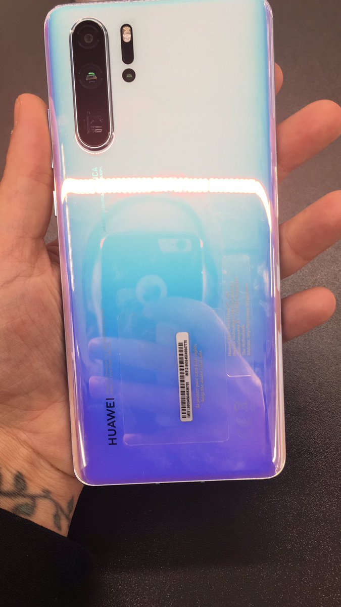 Defcon1979's tweet photo. Huawei tracta est... #byebyeApple
Dopo 10 anni di soli iPhone è giunto il momento di uscire dalla comfort zone https://t.co/P45HUIFVLY