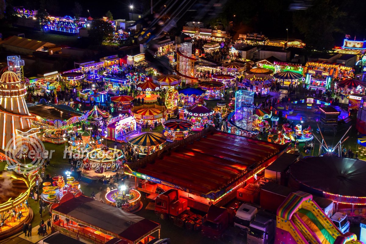 petephotographs's tweet photo. It won’t be long until #Goosefair2019! 🥥🌭🍭🎡 https://t.co/ZUUijK6bUV