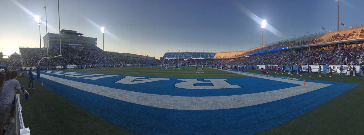 CoachJohnsonEDD's tweet photo. Great football game!! Eve better getting to see an old friend and outstanding football coach! @RussEhrenfeld #MTSUvsTSU https://t.co/TyJTL533pC
