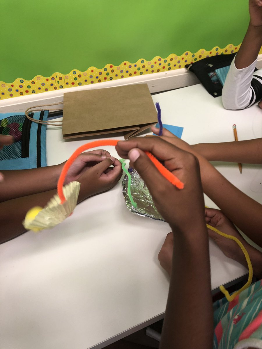 Fifth graders working together to solve their first STEM Challenge of the year!!! They were amazing!!! #LincolnSchool8 #lncproud