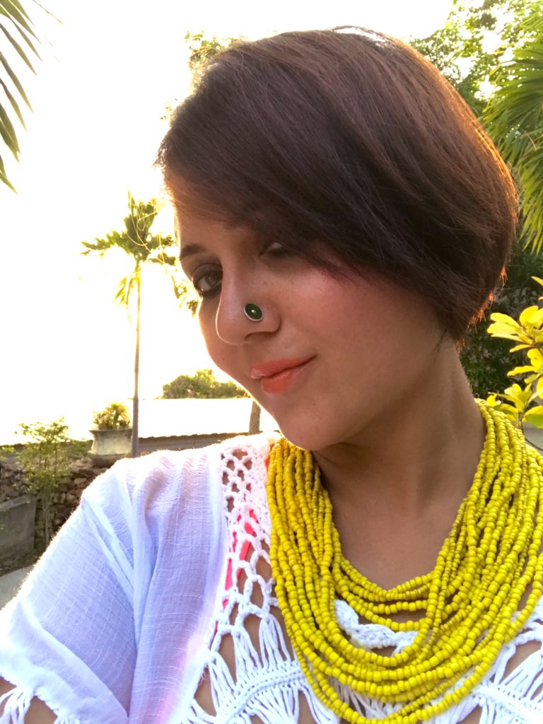 swastika24's tweet photo. Wear something #Yellow on 8th, 9th and 10th September. Support this initiative of #LifelineFoundation #GoYellowKolkata #WorldSuicidePreventionDay Break the stigma around depression. Give life another chance 💛 https://t.co/5IyCHFp3xx
