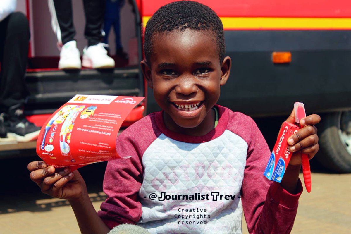 Journalist_Trev's tweet photo. - SOME BEAUTIFUL, SMILING FACES from yesterday πππ in Protea South, Soweto π
shout out to the @roadvertiseads team, as well as @colgate & @colgatesa
#KeepingSASmiling #HealthyLifestyle
#JournalistTrev πΈ (Creative Copyrights Reserved) https://t.co/JXtOvtSaYw