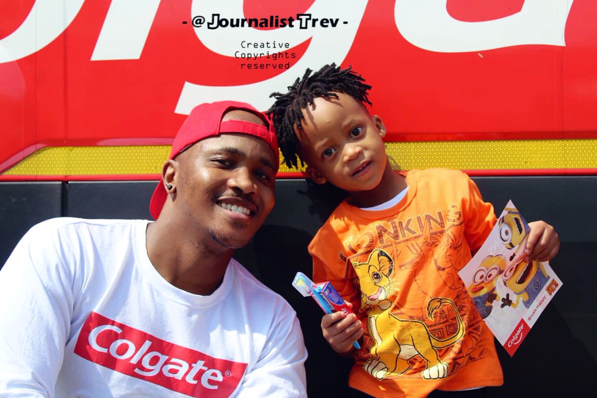 Journalist_Trev's tweet photo. - SOME BEAUTIFUL, SMILING FACES from yesterday πππ in Protea South, Soweto π
shout out to the @roadvertiseads team, as well as @colgate & @colgatesa
#KeepingSASmiling #HealthyLifestyle
#JournalistTrev πΈ (Creative Copyrights Reserved) https://t.co/JXtOvtSaYw