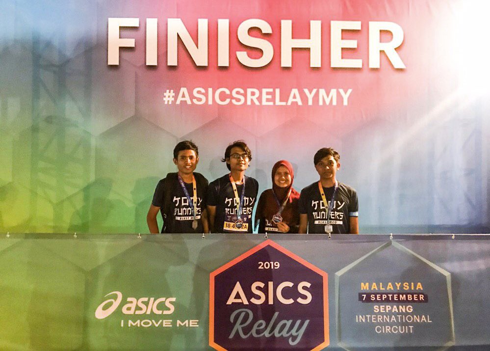 adhanazrx's tweet image. Misi Sub 4 for 42km done! #Asicsrelay #Komyrunners