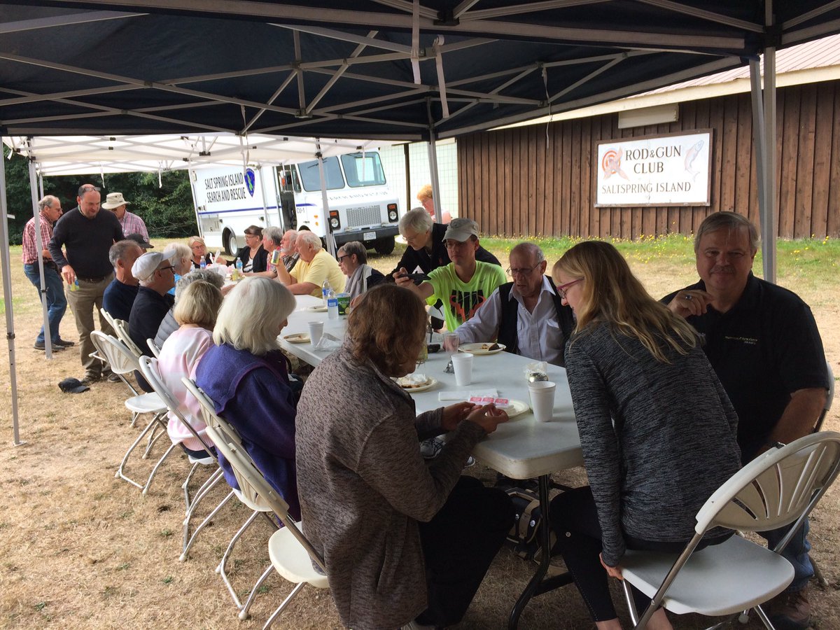 SaltSpringARS's tweet photo. SSARS had a very successful BBQ at the Rod &amp; Gun club on Sept 7, attended by about 40 people. Two QRP stations were set up and we successfully checked into the 40M Noon Time Net both on CW &amp; on voice. SAR &amp; the EOC also had a presence. #SSARS #SAR #EOC #EmComms #SaltSpringIsland https://t.co/vx6pkQfzB2