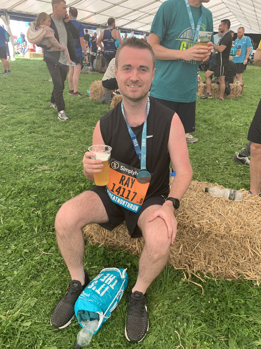 TOONRJJ's tweet photo. Well well well ladies and gentleman I have just absolutely smashed yeh living daylights out of my half marathon and gnr pb. Was 2hr.25 secs now 1hr 50.53 second. Over the fucking moon #GreatNorthRun #newpb #sub2hour https://t.co/rOsjwGx6uA