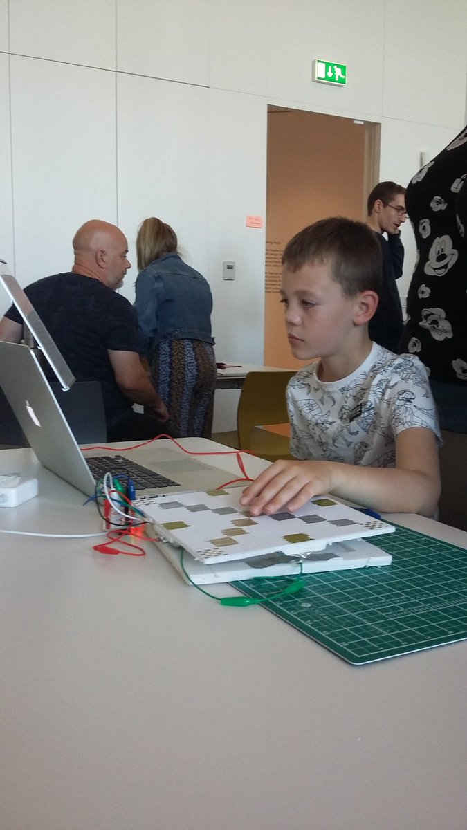 AbertayUni's tweet photo. Dundee's #summerofgames ends today with a game jam at @VADundee. We've had #ADGS2019, @DundeeCouncil treasure trail, @Creative_Dundee PKN, @InGAME_Dundee MSP visit & innovation sprint, @AbertayDare, @ukgamesfund awards & the amazing #designplaydisrupt Thanks to all partners! ๐ https://t.co/KZP5Ejl1JR