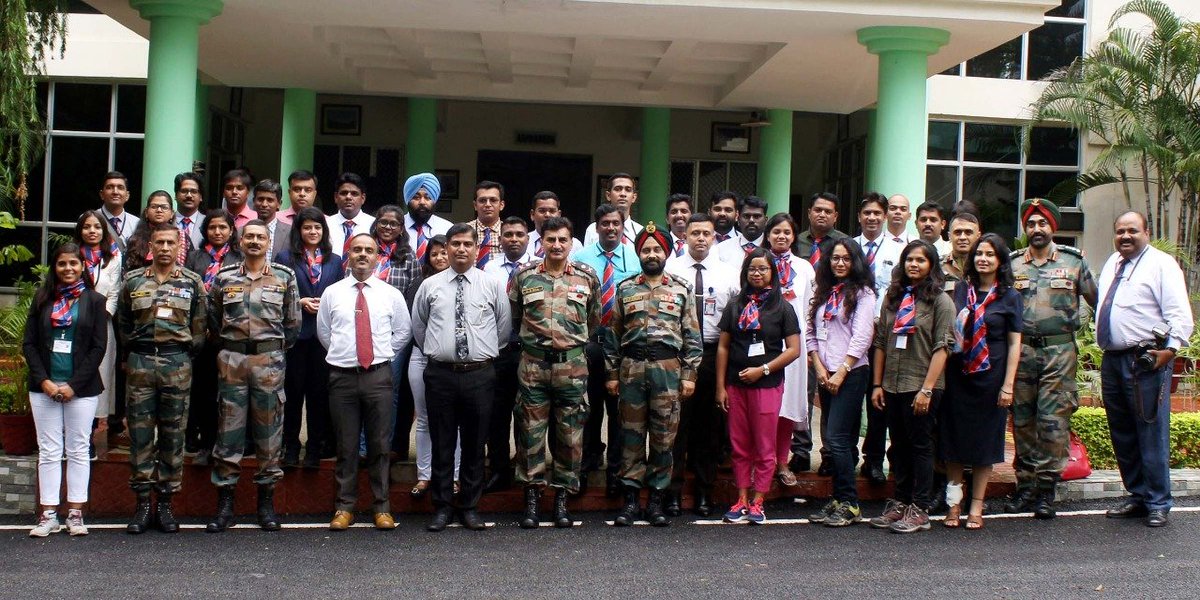 prodefencejammu's tweet photo. #DefenceCorrespondentsCourse (#DCC)- 2019 conducted by @SpokespersonMoD started #Army leg & Forward Area Tour (FAT) under the aegis of @Whiteknight_IA at Nagrota in J&K. @adgpi @diprjk https://t.co/56THuS90jO
