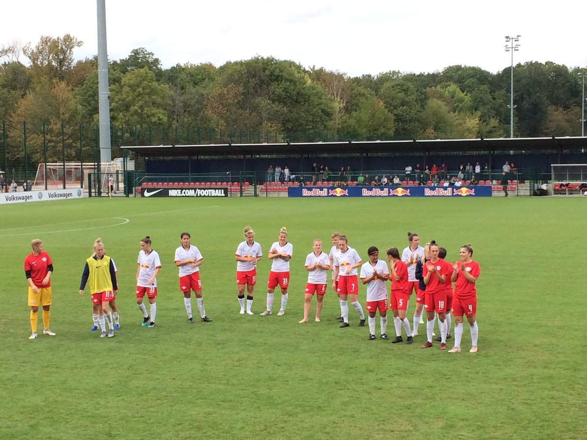 HenzeJens's tweet photo. DFB-Pokal Frauen
2. Runde
RB Leipzig - FFC Frankfurt Regionalliga VS 1. BL
Abpfiff #RBLffc 0:1 (0:1)
Starkes Spiel der #RBLFrauen https://t.co/rHPQzkOrgc