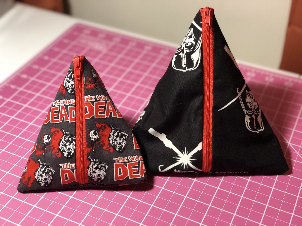 CriticalCronins's tweet image. I’m working on some new projects this week - anyone have any ideas on what I should start selling? #nerdcraft #dicebag #dice #dnd #tabletop