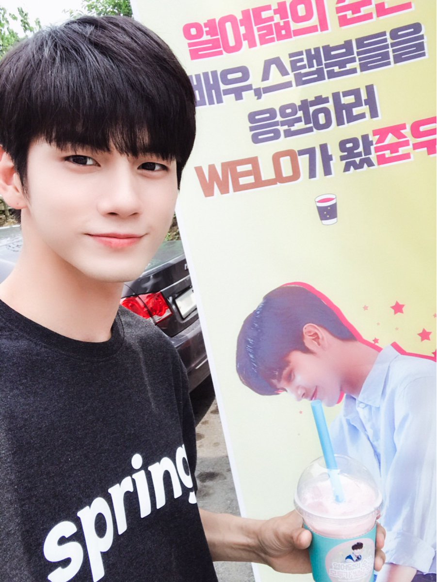 olongluv1995's tweet photo. #끝까지_열여덟_언제나_옹성우 

우리 최준우 너무 수고했어ㅠㅠㅠㅠ 연기 너무 잘해줬고 월요일 화요일 열여덟의 순간으로 정말 행복했어ㅠㅠㅠ

#옹성우 #ONGSEONGWU #최준우 #열여덟의순간_옹성우 https://t.co/Al6W2W2110