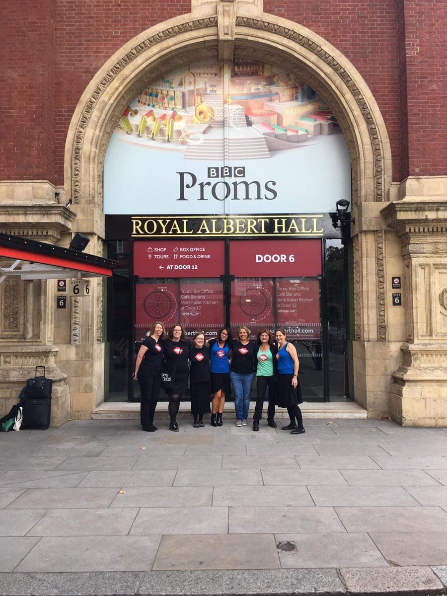 kayebags's tweet photo. What an honour to take part in #Prom66 - #inthenameoftheearth by John Luther Adam. It was a glorious and moving evocation of American landscape and nature performed by 700 singers. Thanks to @LIGChoir for letting a few of us @NaturalVoices join them. https://t.co/esD8LyWyLX