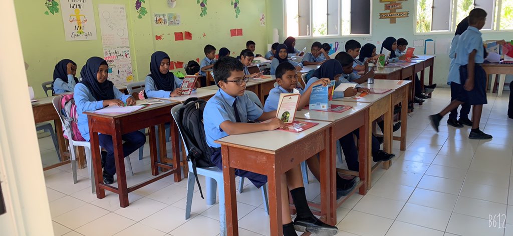 DhaalAEC's tweet photo. #EnmenvesFoiyKiyama #WorldLiteracyDay #kudahuvadhoo https://t.co/bAY2XkrPR7