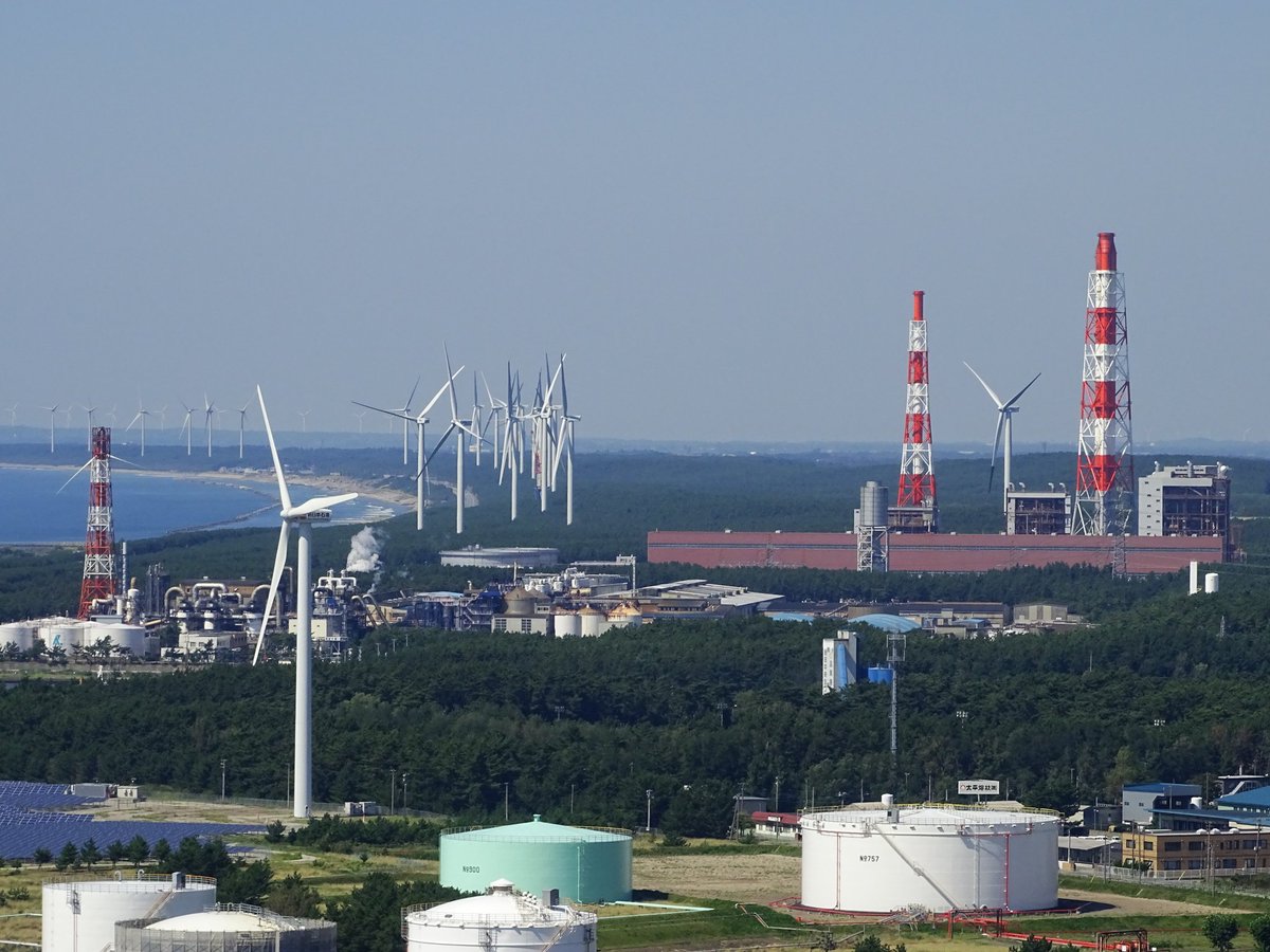 奥羽の北線 秋田製錬 秋田火力発電所 Amp 海岸の風力発電 T Co Z1cttshvj7 Twitter