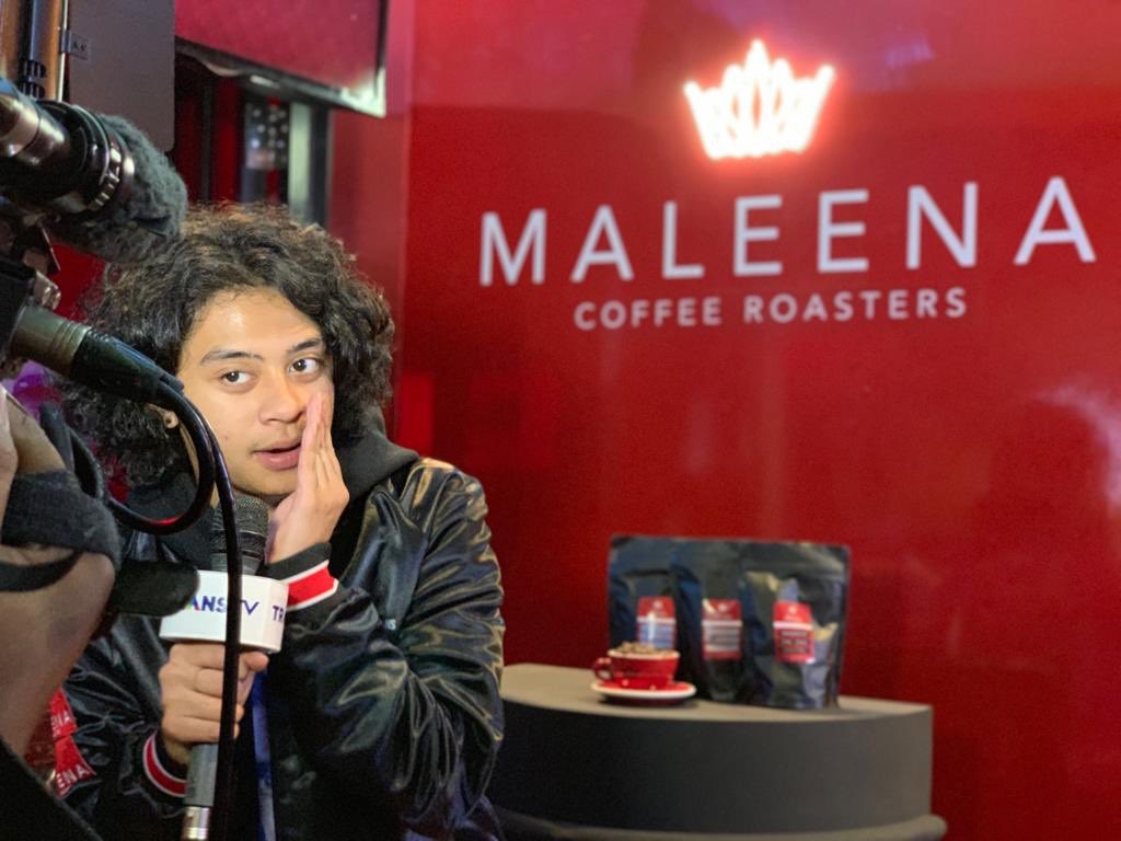 maleenamusic's tweet image. #throwingitback to #BastianSteel @bastiansteel195 and #Shafaharris #Shafaharis #Maleena at #MaleenaMusic Giveaway 2019 #Apple &amp;amp; #Samsung 
Ikutan yuk #MaleenaGiveaway2019 cover lagu #gospel Siapakah Aku ini Tuhan @maleenamusic OR IG: @maleena_music ❤️🙌🎤