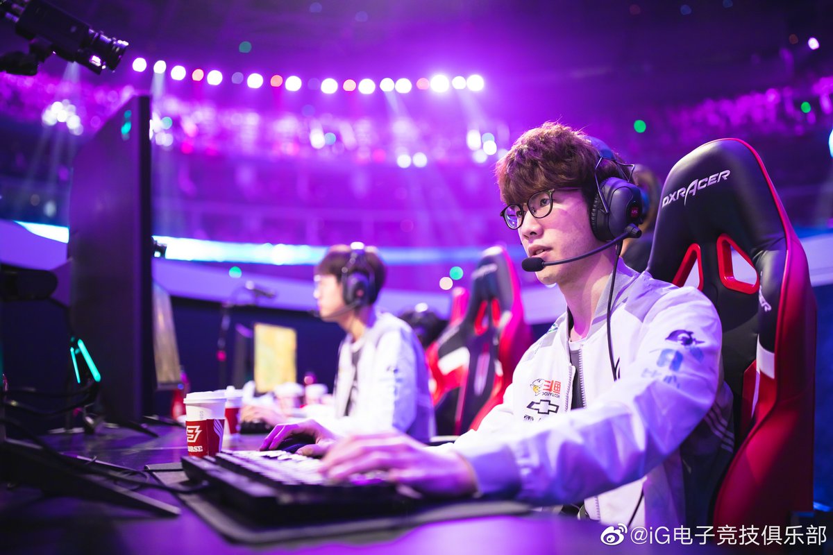invgaming's tweet photo. LPL Regional Final 
cr @Yicun_liu https://t.co/d11e09WEz7