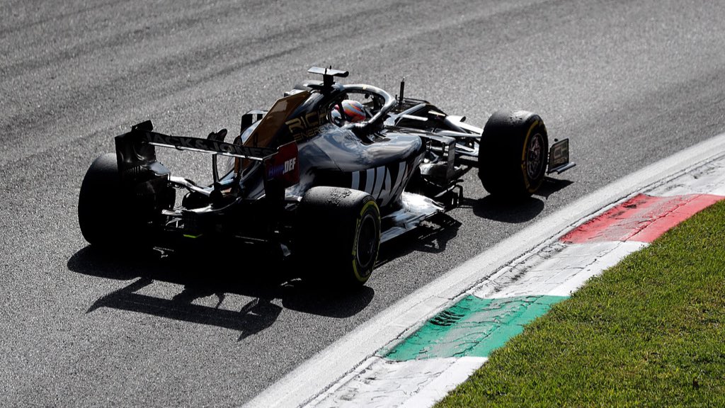 HaasF1Team's tweet photo. 🏁🇮🇹 Checkered flag in Monza:
P16 @RGrosjean
DNF @KevinMagnussen
#HaasF1 #ItalianGP https://t.co/Jqj7EIbZjV