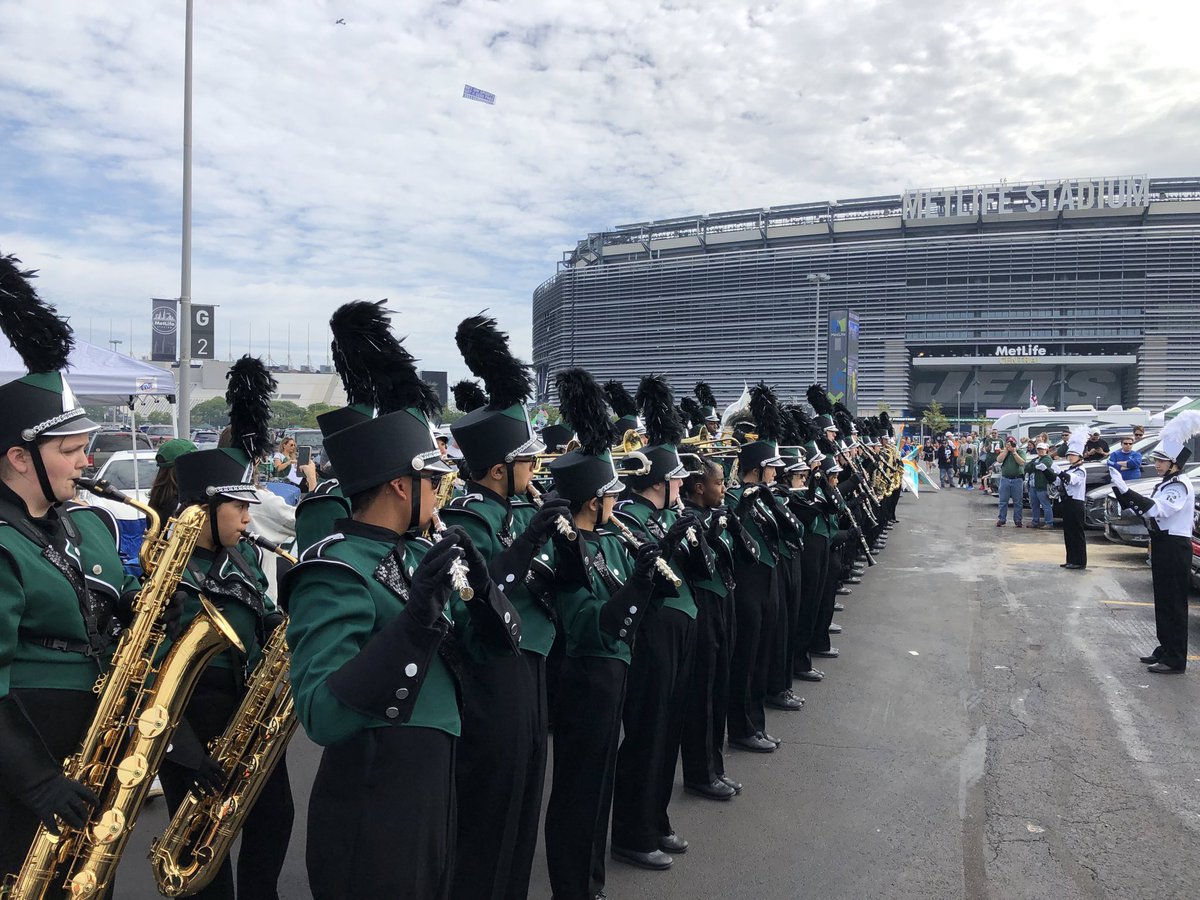 Good luck today to the #LHSMarchingBand at the Jets Games.