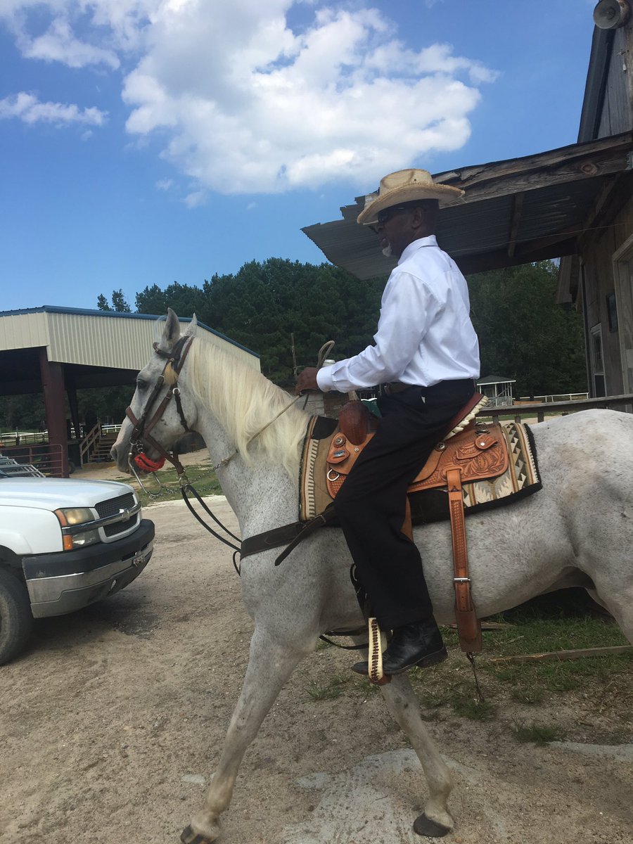 Let me tell yall the story of how my daddy left a funeral to help me load a horse into a trailer, got his horse groomed and tacked, and then rode his horse back to the funeral to lead the procession on horseback!!Donal Gooch, the greatest cowboy and horseman to EVER do it. 