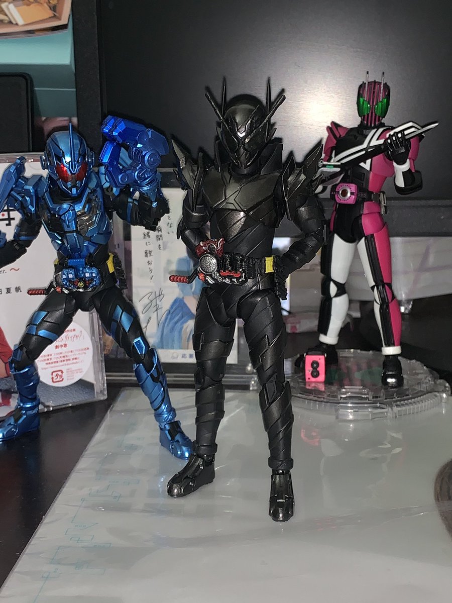 メタル 仮面 ビルド ライダー