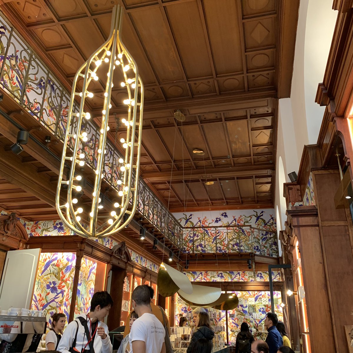 tomlangan's tweet image. Completely surprised at how gorgeous #Brussels is. A great place to potter around in. #Eurostar25