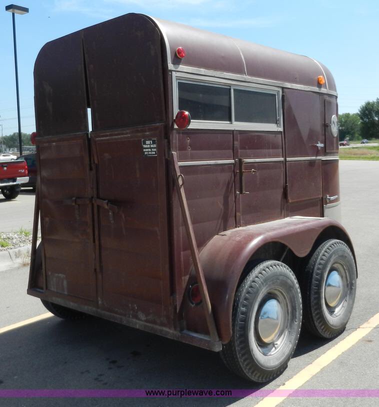 Alright for my non-horse ppl. The worst trailer you can try to load a horse into who has never been in a trailer is a 2 horse straight load. It is small, dark, and small.
