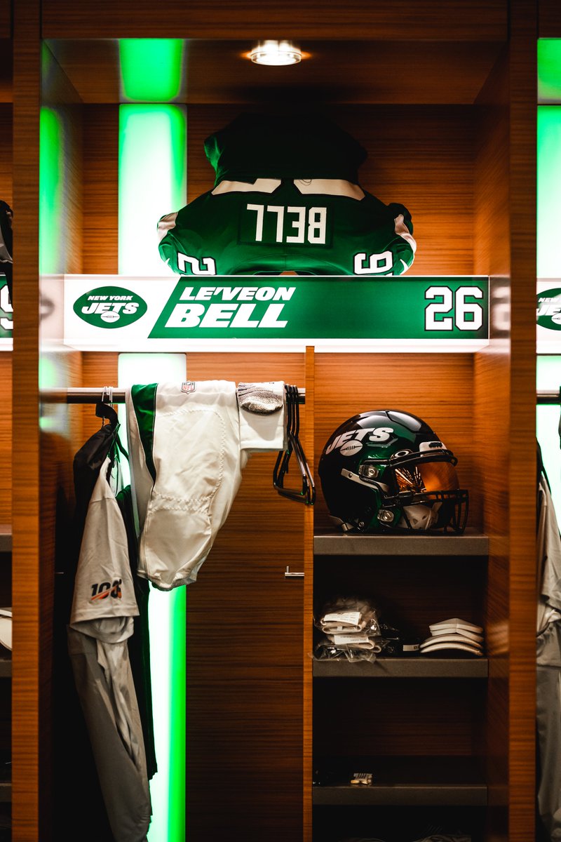 nyjets's tweet image. FIRST FIT: 

Green jerseys, white pants. 

#BUFvsNYJ | #TakeFlight