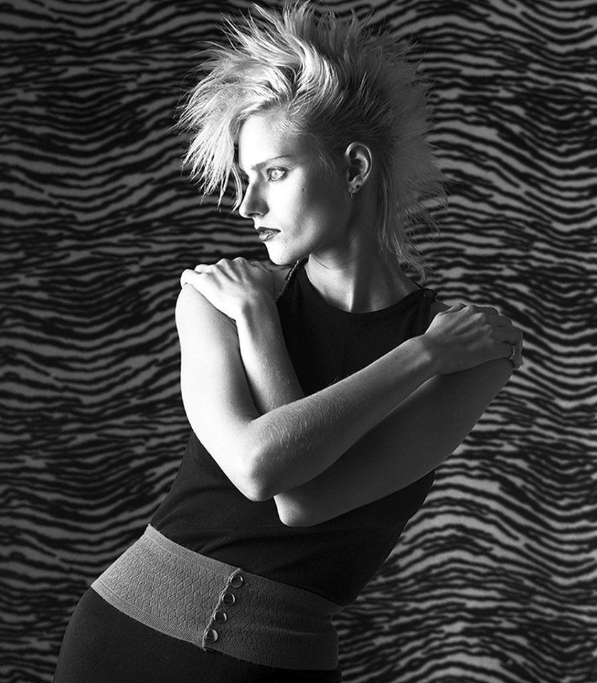 Happy Birthday to Aimee Mann who turns 59 today! Pictured here when she was still in \Til Tuesday. 