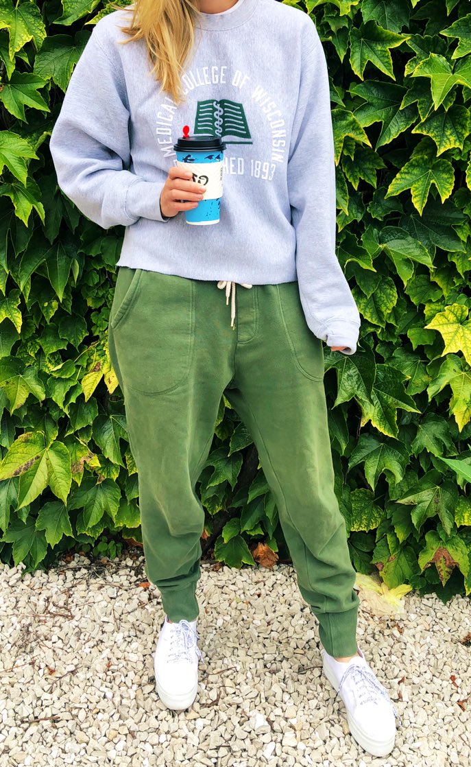 oliviamtdavies's tweet image. Sunday attire when you have THE WHOLE DAY OFF on your M3 ENT elective 💯💯💯 #medstudenttwitter #thirdyear #ENTrotation #meded