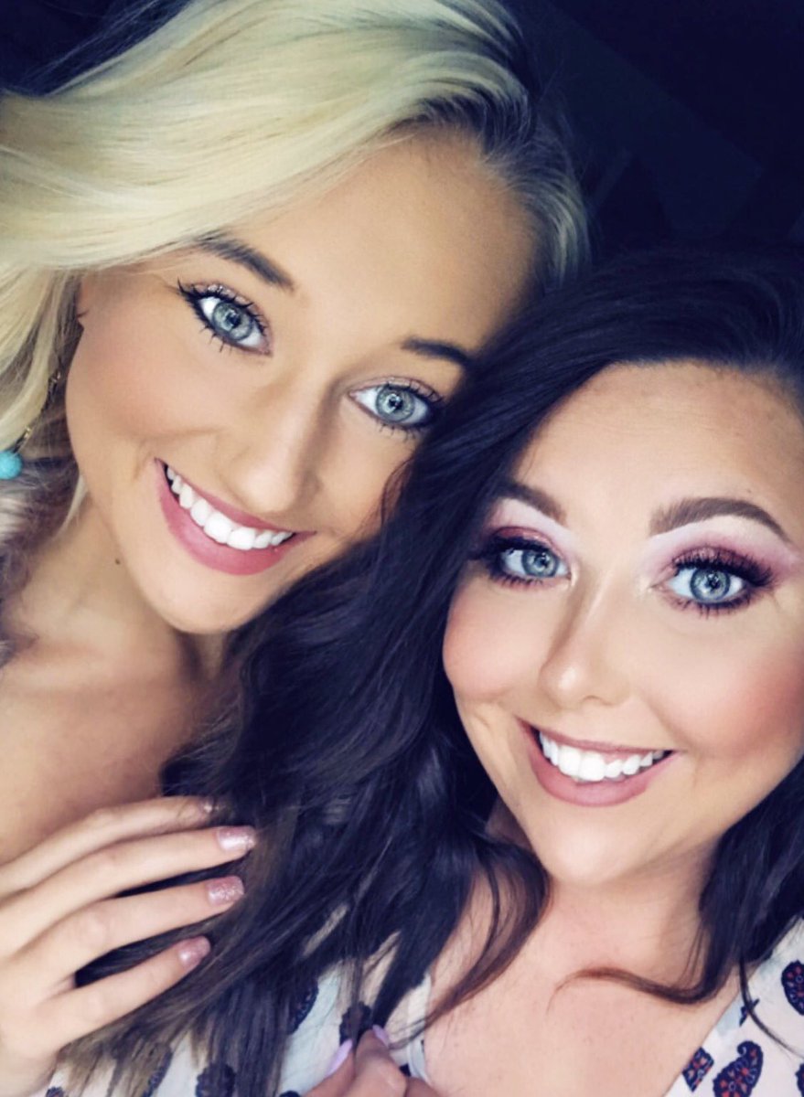 AliMae85's tweet image. Birfday photo shoot with my bestie for the restie 🥳🥳🥳🥳🥳