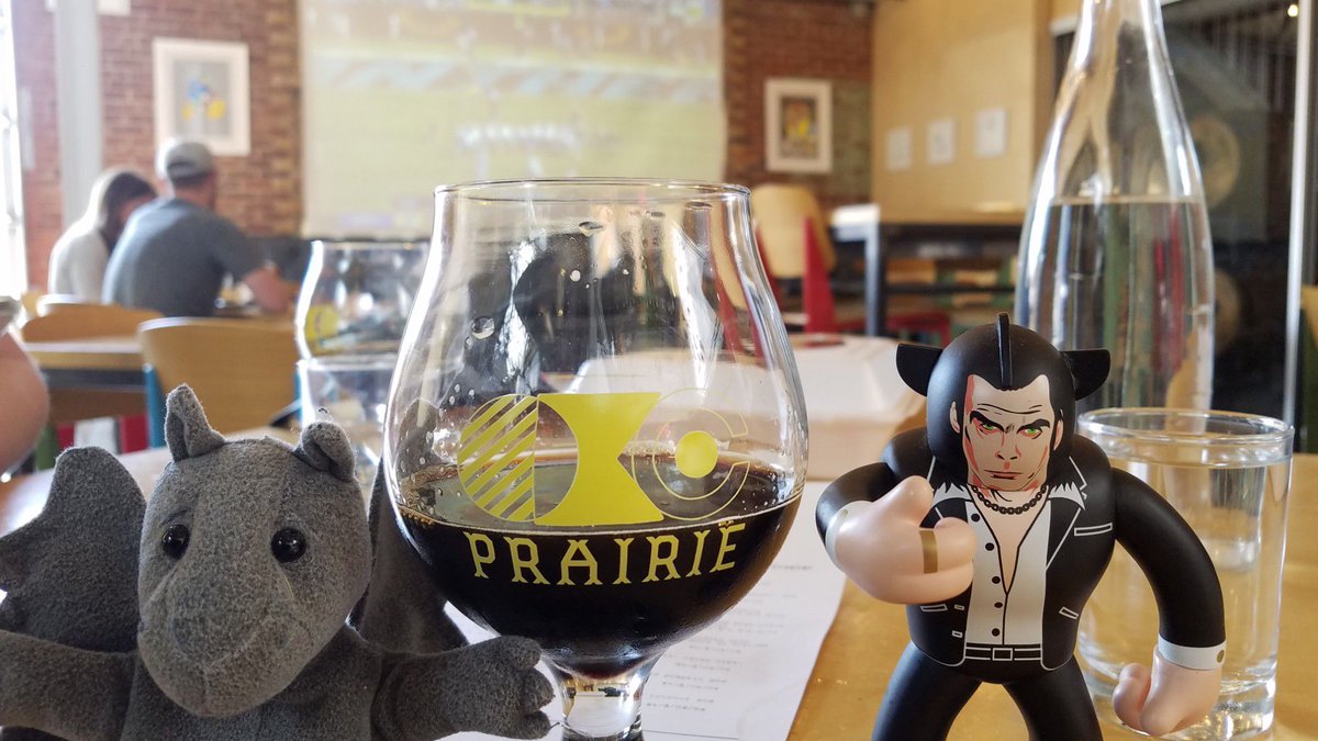 JRKitech's tweet photo. Watching some NFL with @LNickcave and @beer_gar at @prairieales OKC https://t.co/hgj9qBAqn4