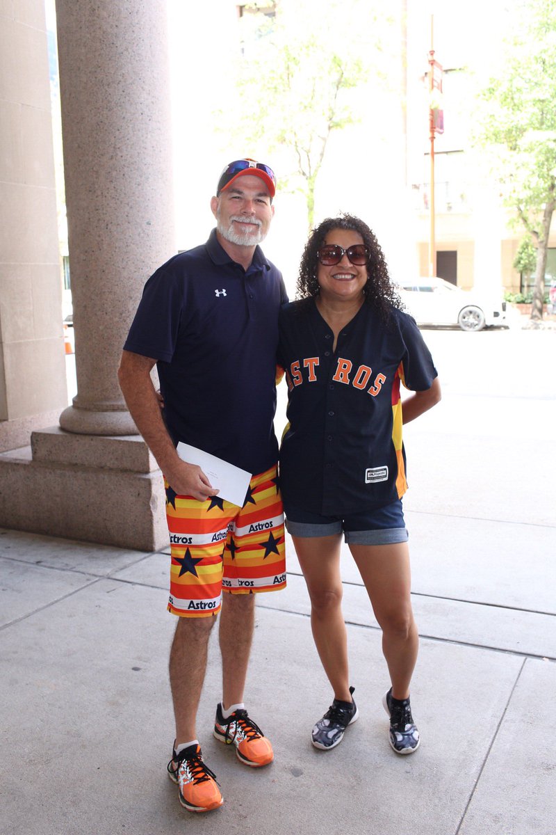 CovestroBaytown's tweet photo. Our Covestro employees and their families showed off their @Astros spirit before the game with their #colorful attire. It’s #KidsDay at the park and our employees brought tons of them as part of our sponsorship with the team! #CoveSTROS #TakeItBack https://t.co/QDGSlC9ZJj