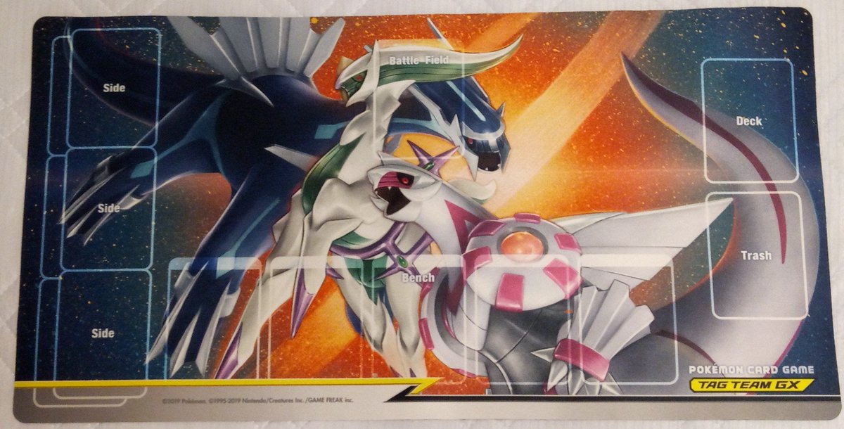 アルセウス＆ディアルガ＆パルキアGXのプレイマット、バトル場に同
