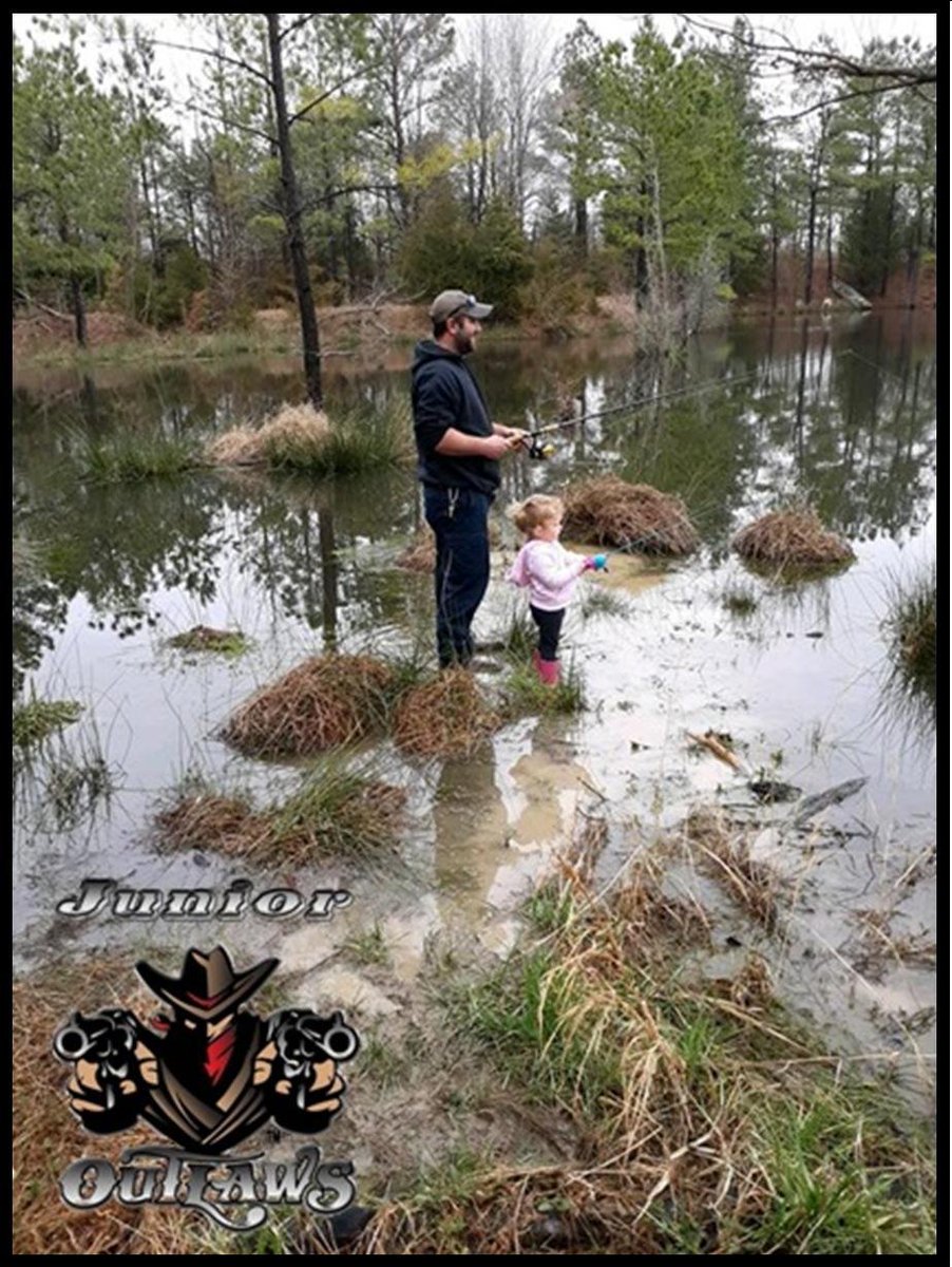 ClubsFishing's tweet photo. #bass #freefishingclubs #makingfishinggreatagain https://t.co/hDHTSkg32V