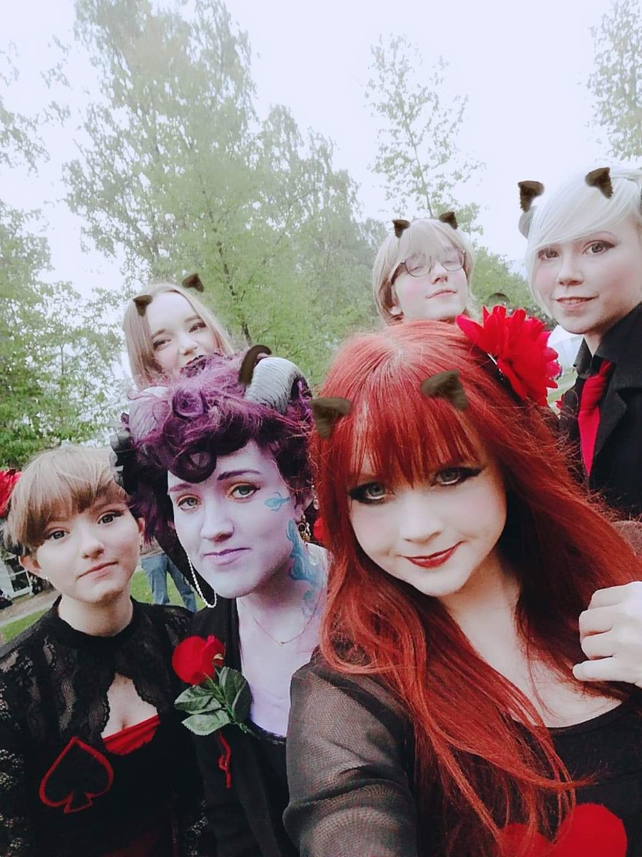 BLUFFfi's tweet image. BLUFFkin on kotiutunut #Tracon ista! @TraconMedley oli jälleen huikea!
Iso kiitos vielä parhaalle yleisölle, upeille tanssiryhmille ja spesiaalikiitos BLUFFin osalta myös ihanalle collab-porukalle! 
Toivottavasti nähdään taas pian! ❤