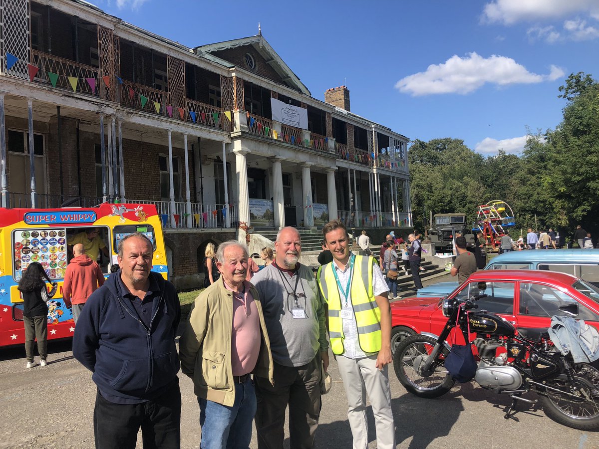 Griffo2018's tweet photo. It was lovely to welcome John Williams and residents from @bentley_priory. We hope you enjoyed your tour of @HanworthPkHouse &amp; we look forward to continuing the special relationship between historic sites. @CllrSteveCurran @GreenFeltham @HistoryHph @pogweedess  @SeemaMalhotra1 https://t.co/hA7y7eYhvO