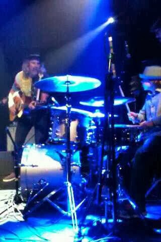 RazThrower's tweet photo. 9 years old, My first stage performance at the O2 Academy Islington London with Donavon Frankenreiter... 🙂🥁🎵 @dfrankenreiter @GregoryPorter @RHCPchad @jackironsmusic @jazzfm @JazzBreak1 https://t.co/ZttydCxIRT