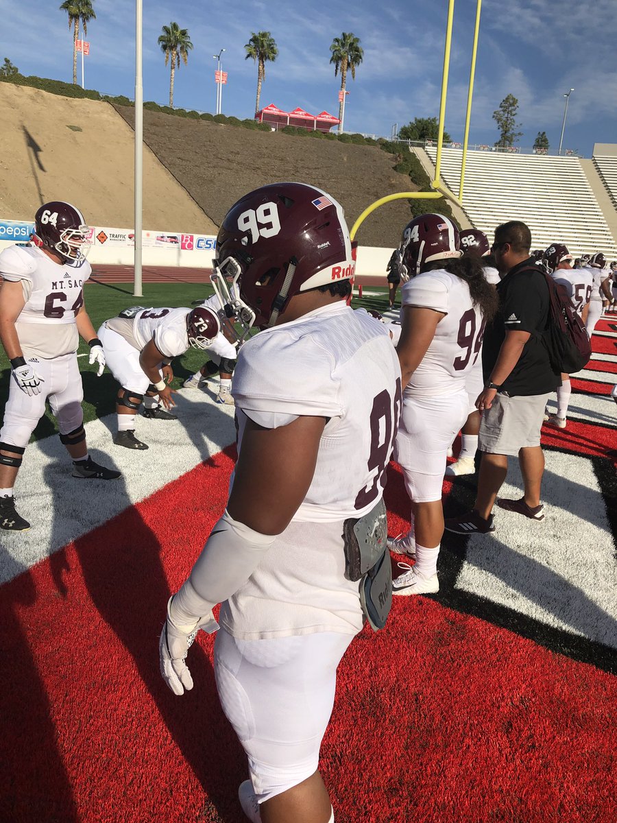 DL Coach tweet media